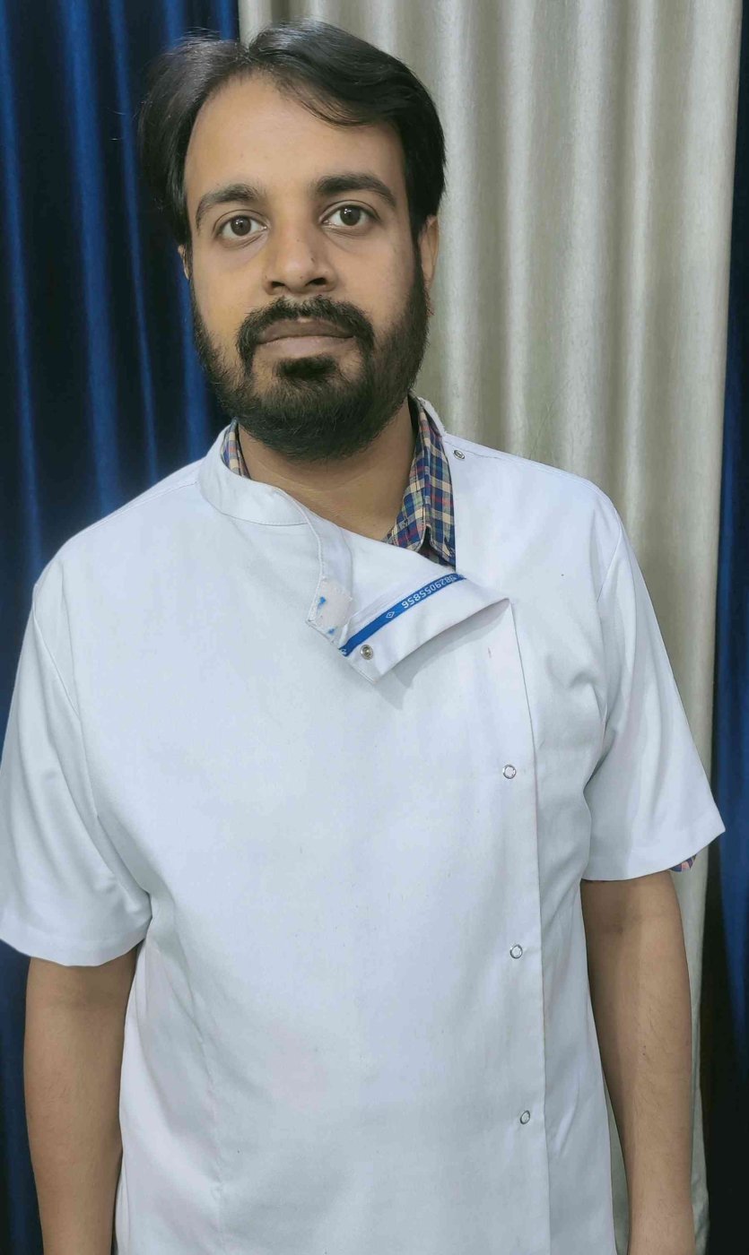 Dr. Ashish Soni