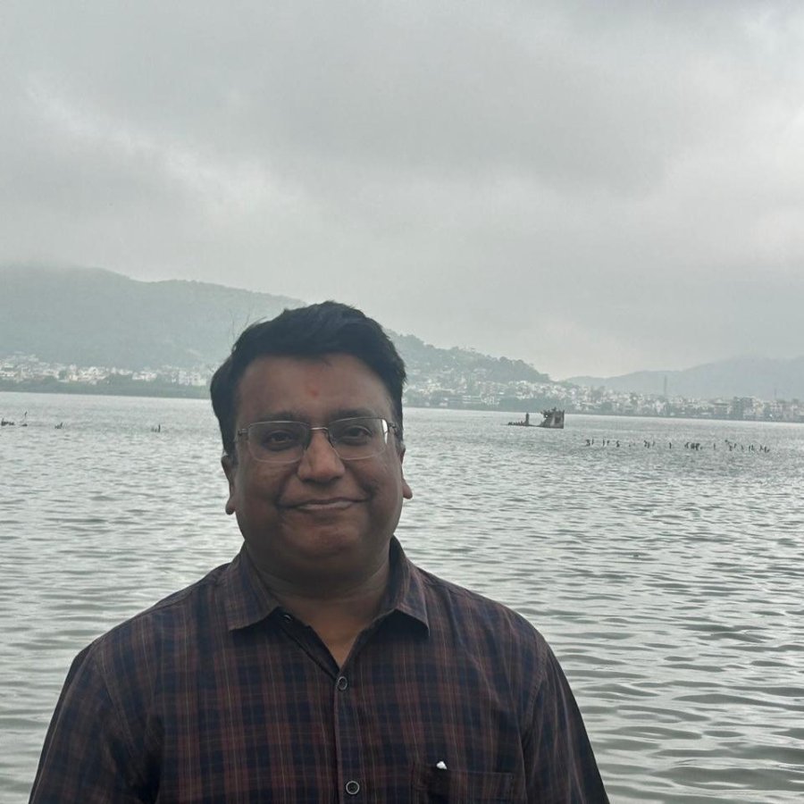 Dr. Vishnu Pansari